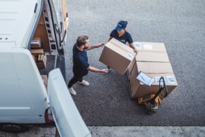 Read more about the article Last-mile Delivery Route Optimization: Increase Efficiency in Operations 